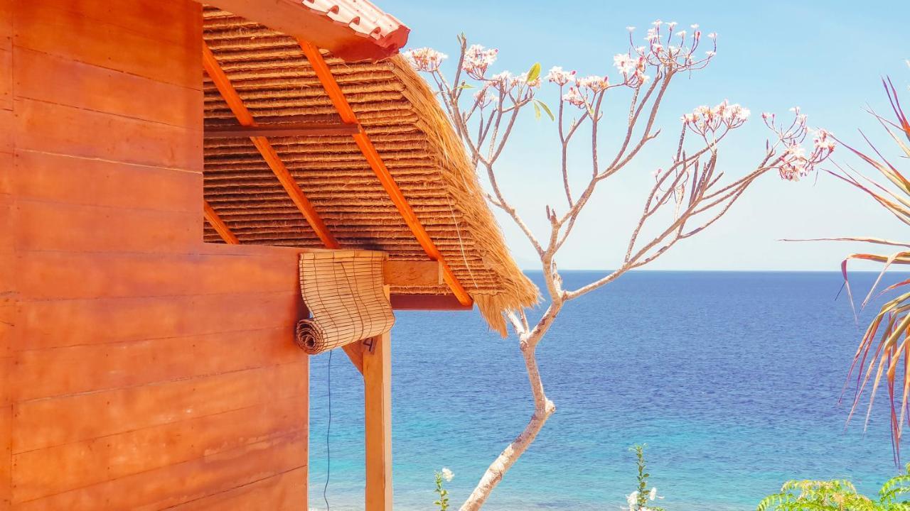 Malibu Huts Hotel Semaya Exterior foto