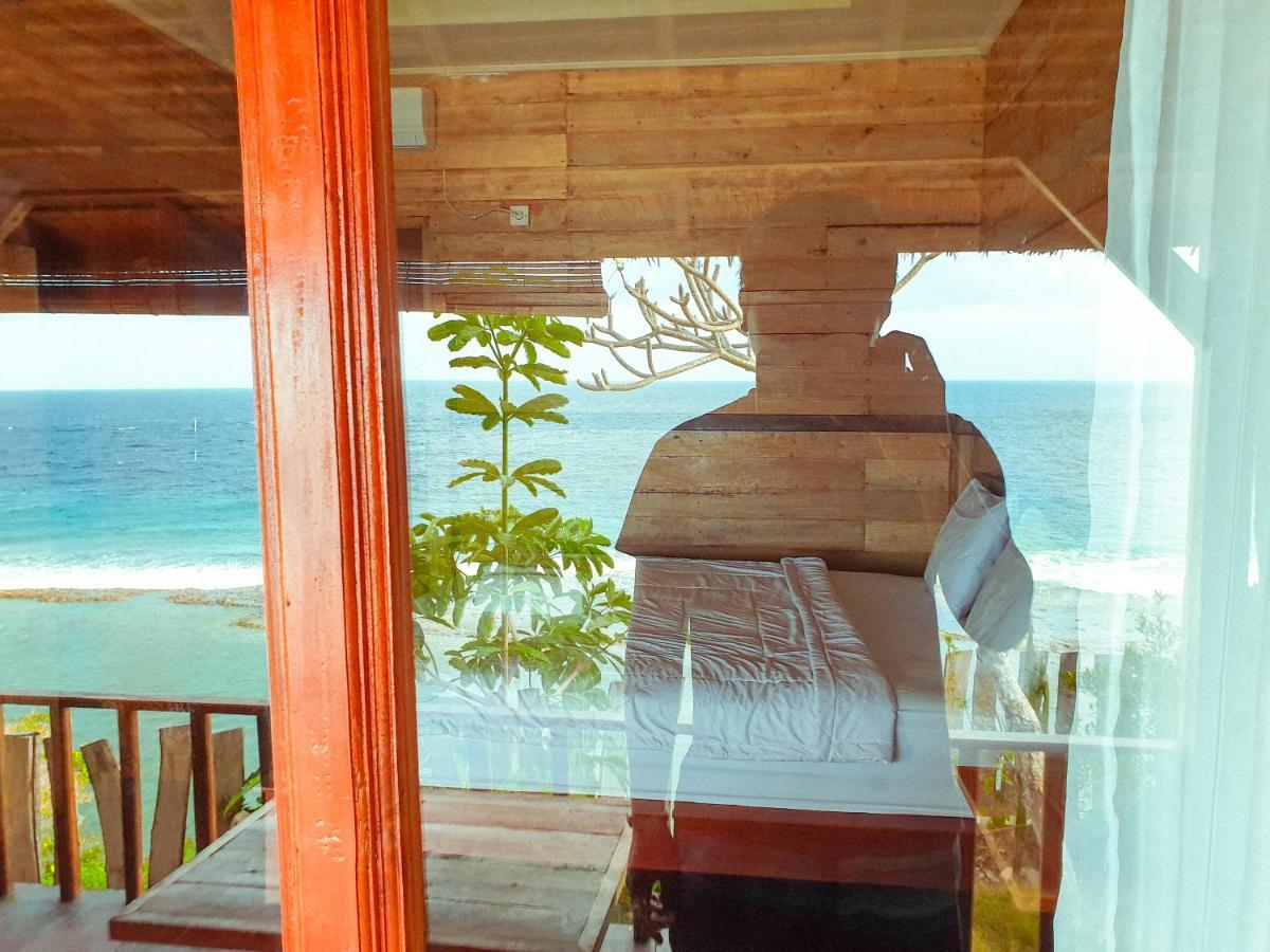 Malibu Huts Hotel Semaya Exterior foto