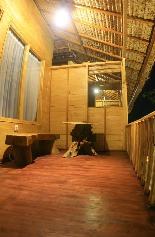 Malibu Huts Hotel Semaya Exterior foto