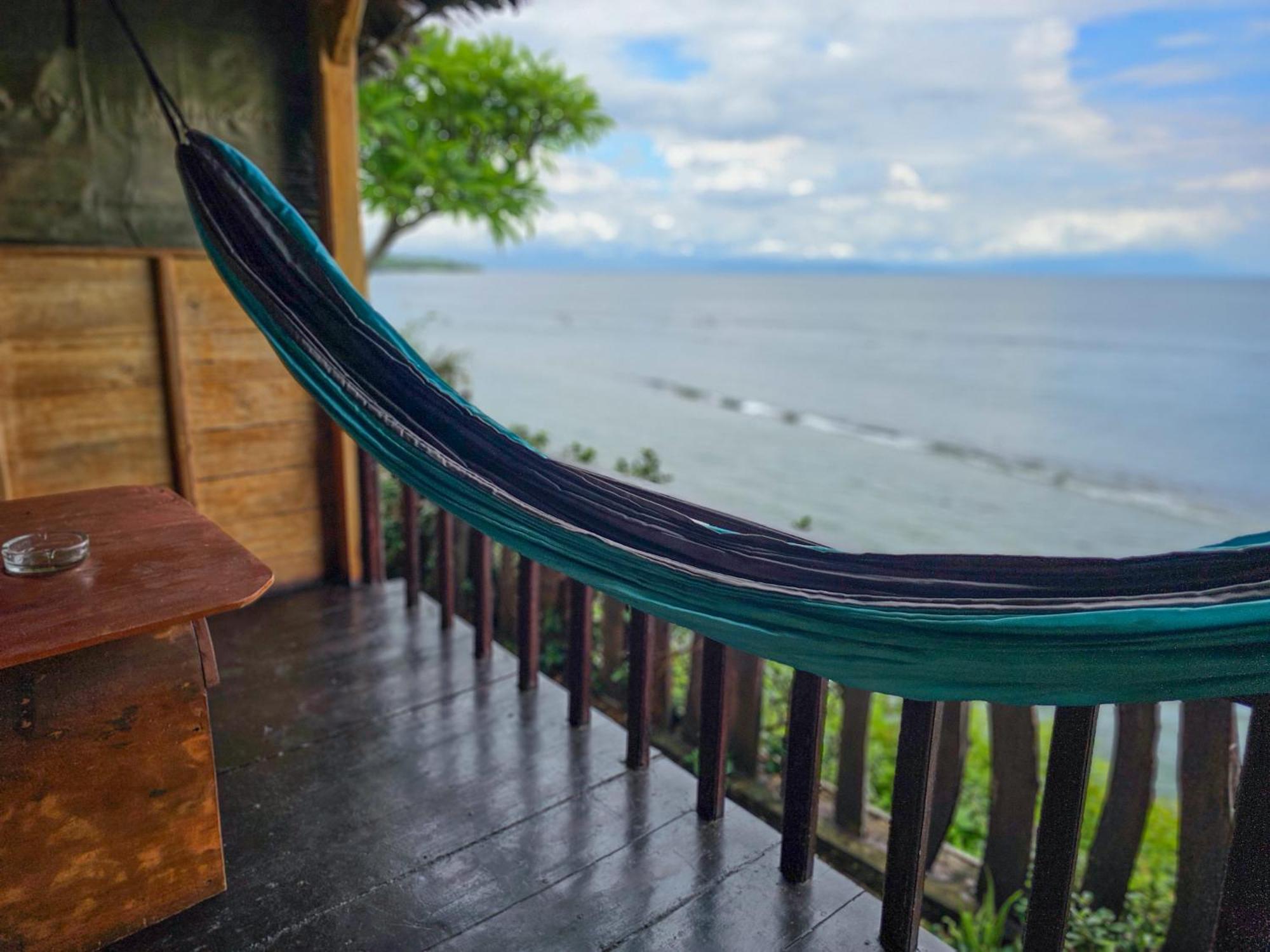 Malibu Huts Hotel Semaya Exterior foto